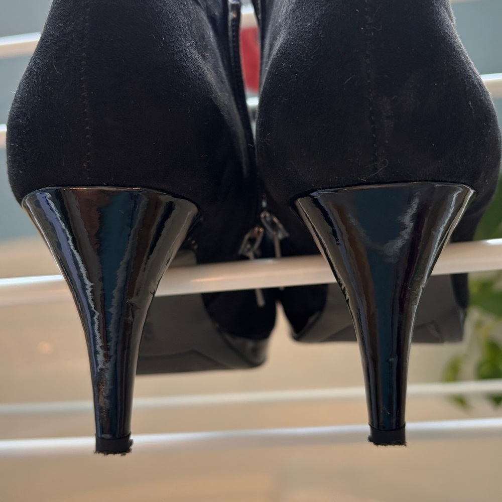 Suede booties - Picture 3 of 5